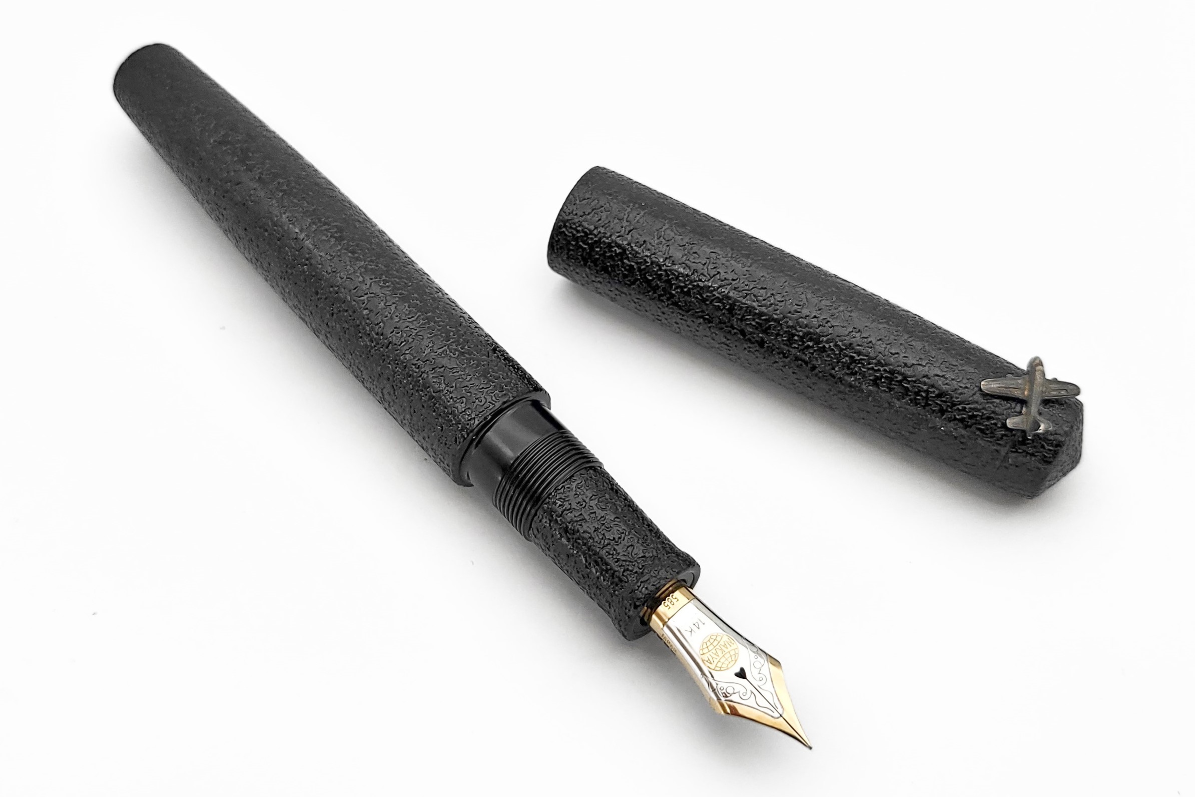 NakayaPiccoloLongWriterIshimeKanshitsuBlackFPwithAeroplaneStopper_B